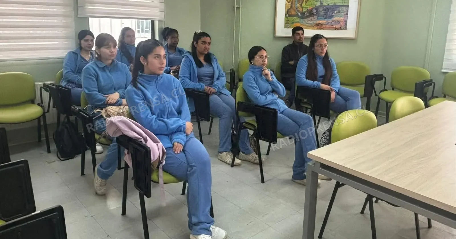 Estudiantes de Enfermería del Liceo de Curacaví podrán convalidar un año de estudios gracias a convenio con ENAC