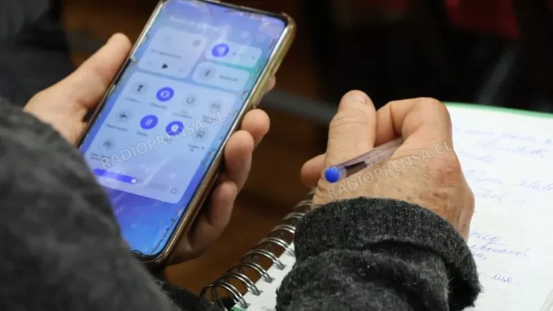 UCAM Melipilla y Universidad Santo Tomás impulsan talleres de alfabetización digital para personas mayores