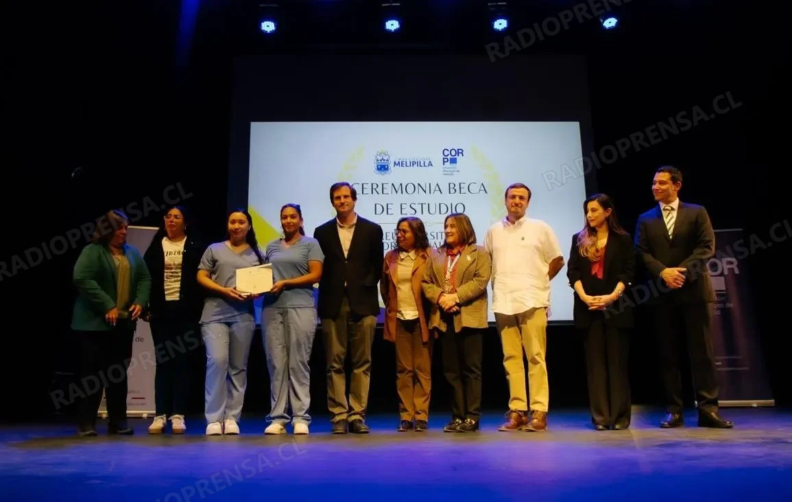 Corporación Municipal de Melipilla sella alianza con preuniversitario Pedro de Valdivia para fortalecer preparación PAES de estudiantes