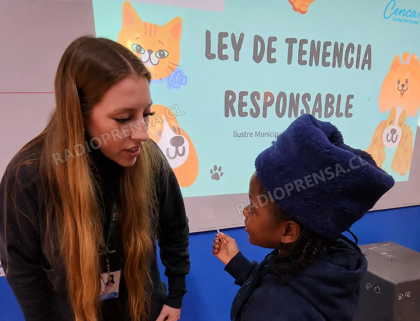 Veterinaria Municipal de Curacaví realiza charlas de tenencia responsable de mascotas a estudiantes de la Escuela Cuyuncaví