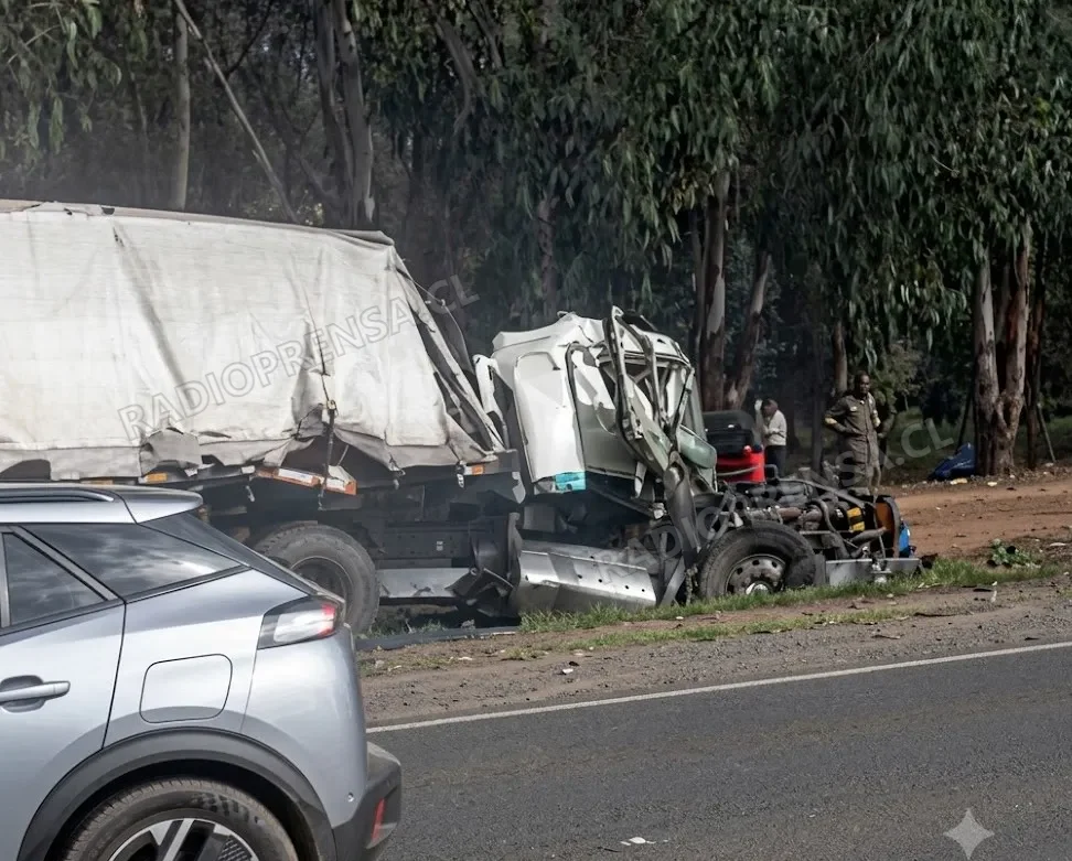 Colisión entre dos camiones deja a dos conductores gravemente lesionados en la Ruta 78