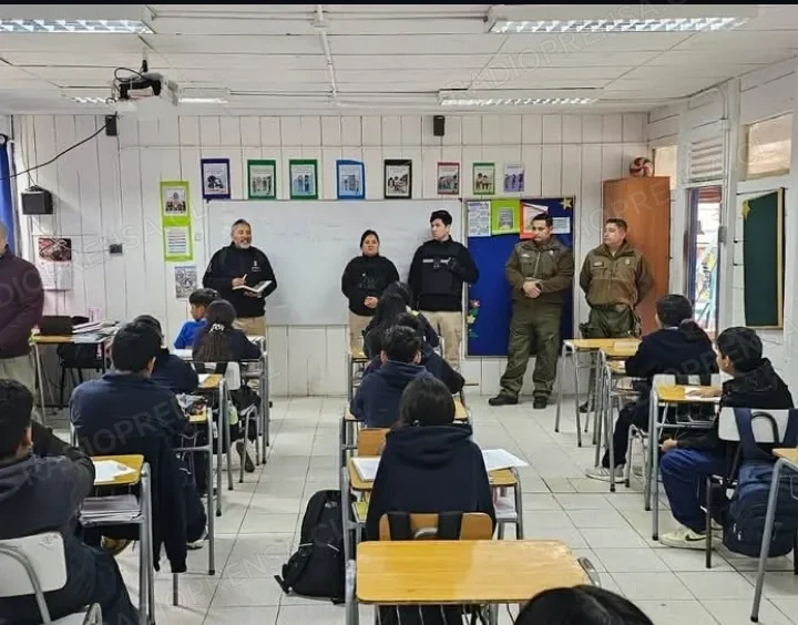 Alhué: activan protocolo de seguridad en escuela San Alfonso tras hallazgo de escrito que incitaba a la violencia