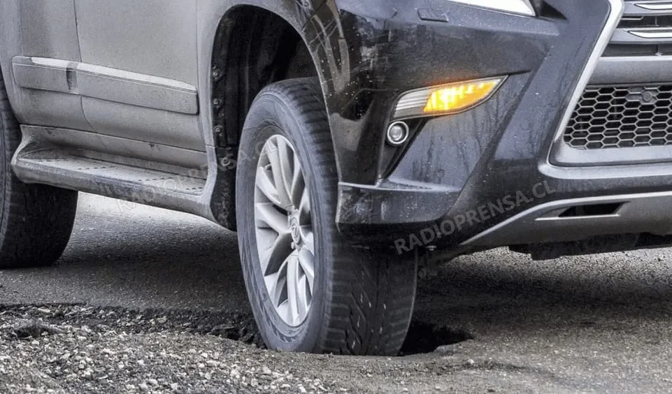 Alcaldesa Gárate detalla plan para recuperar calles afectadas por las lluvias en Melipilla