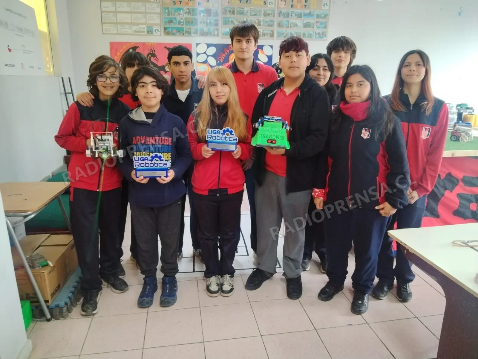 Equipo de robótica del Liceo Hermanos Sotomayor Baeza conquista dos podios en torneo sudamericano