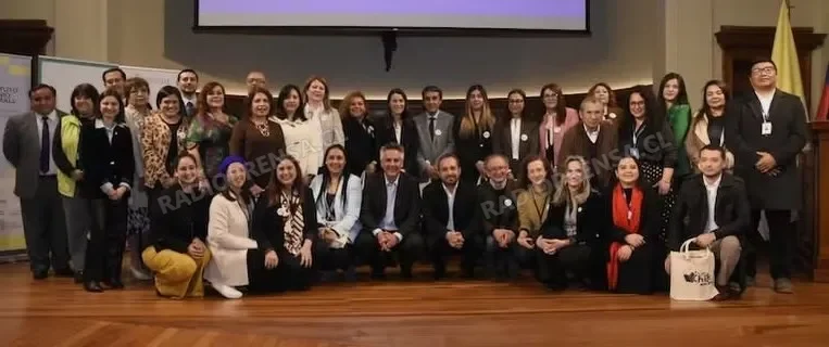 Escuela Luis Undurraga de Talagante destaca entre los 20 mejores establecimientos del país en lectura inicial