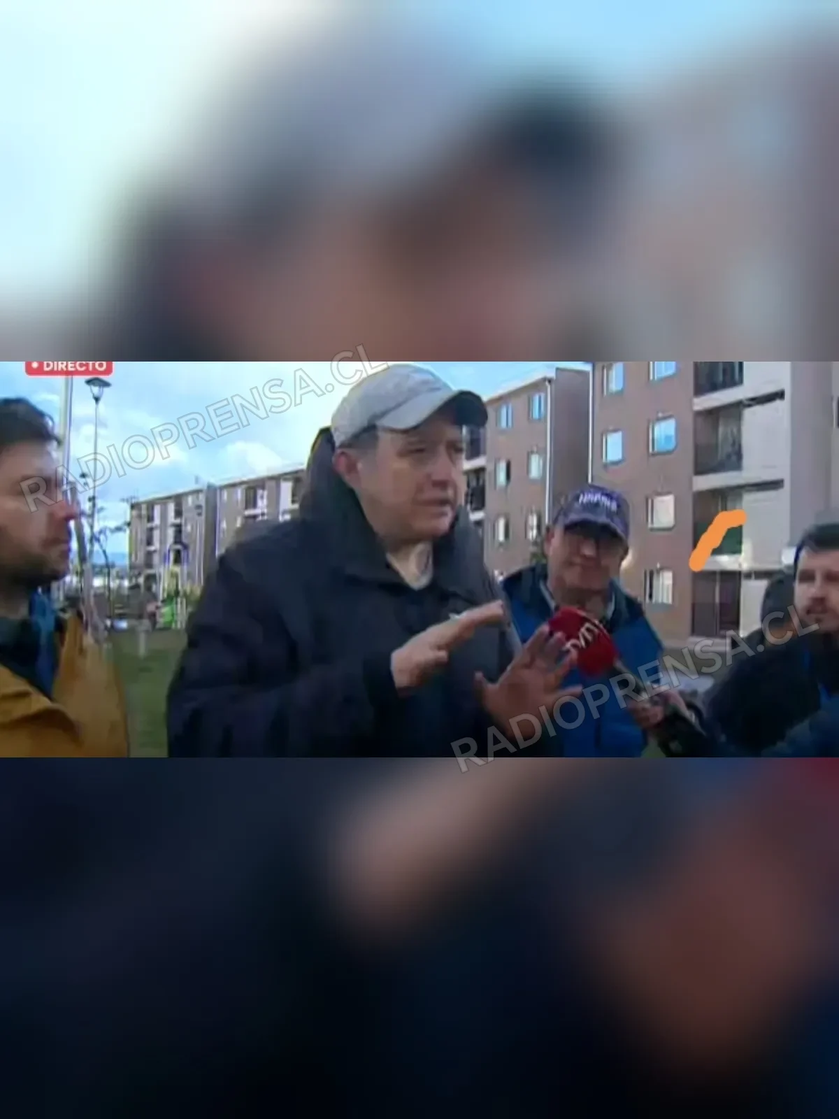 Ministro Iván Poduje cuestiona fallas en viviendas nuevas inundadas en Talagante