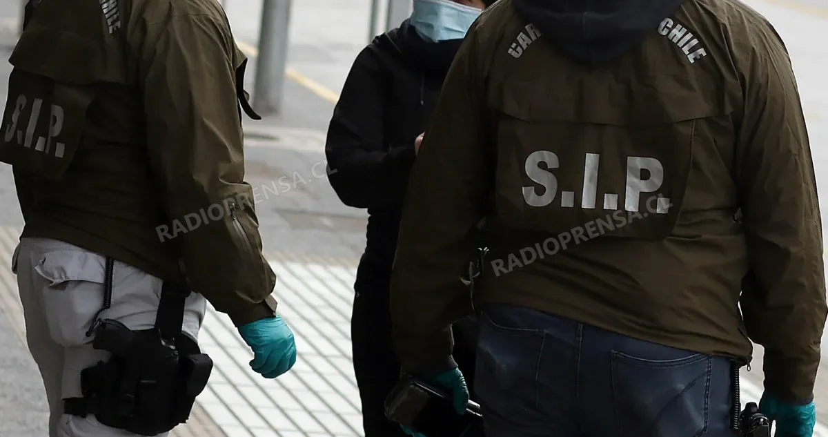 Tour delictual: adolescente fue detenido tras cometer al menos tres robos a vehículos en pocas horas