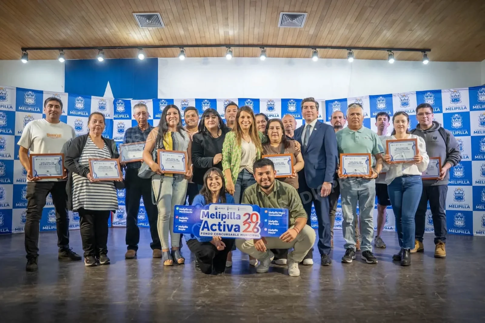 Realizan ceremonia de adjudicación de recursos del Fondo Concursable Melipilla Activa 2026