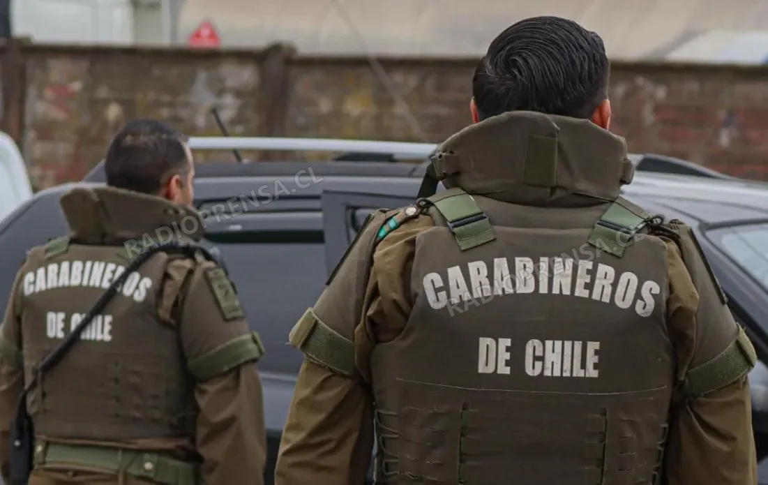 Dos detenidos tras ser sorprendidos robando en un domicilio de Villa Carlos Droguett