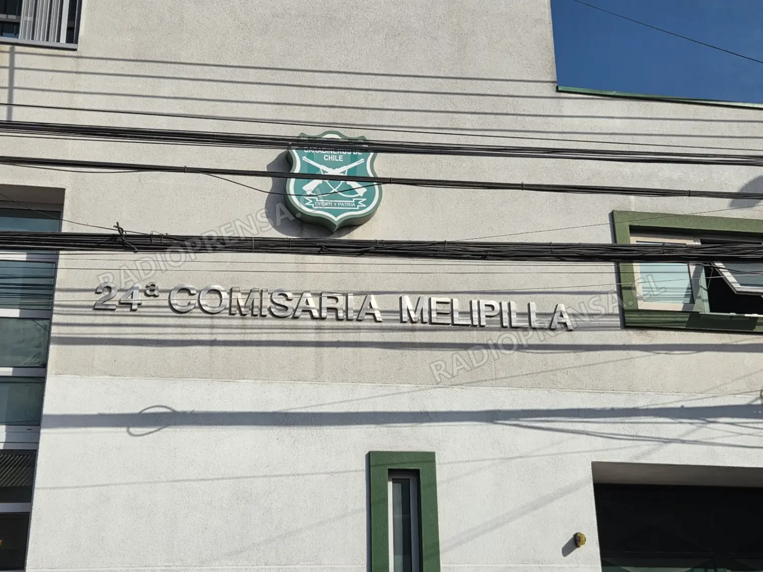 Carabineros detiene a un hombre y una mujer por micro tráfico de drogas en Plaza de Armas de Melipilla