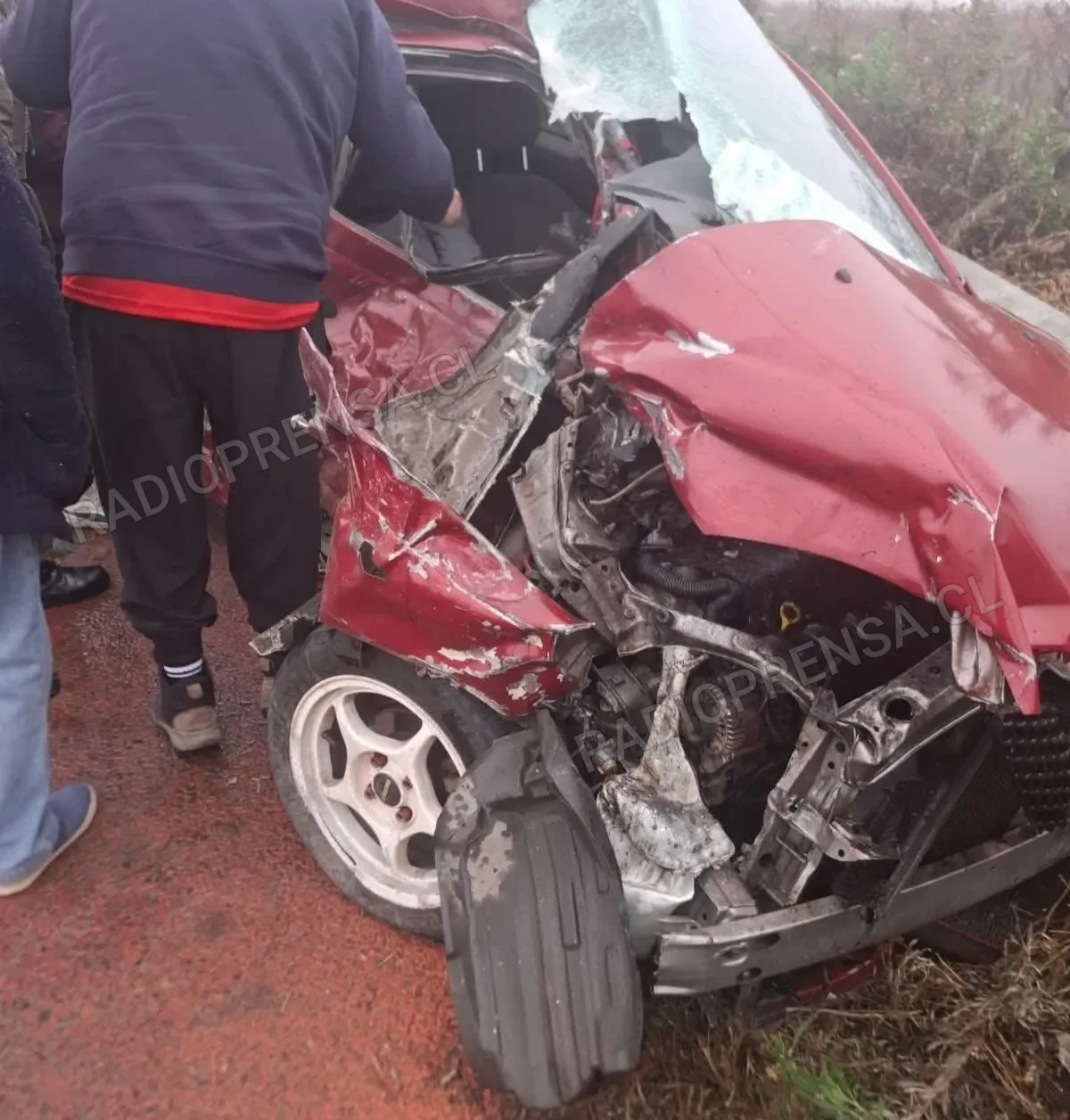 Un joven fallecido y su acompañante en riesgo vital en grave accidente