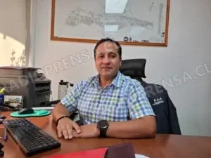 Director de Tránsito de Talagante abordó seguridad vial y polémico paso peatonal del Metrotren