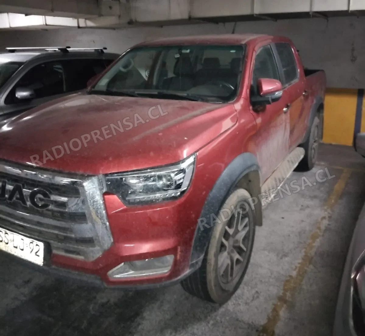 Roban camioneta desde el frontis de una vivienda en Villa Rinconada Oriente
