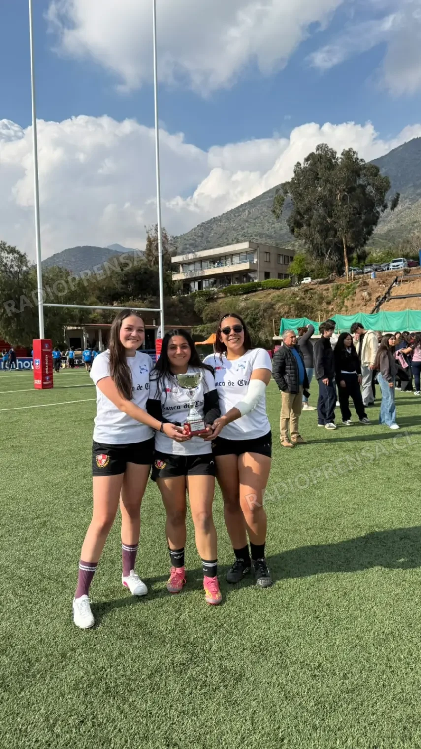 Tres jóvenes melipillanas se consagran campeonas del CEFAR Centro M18