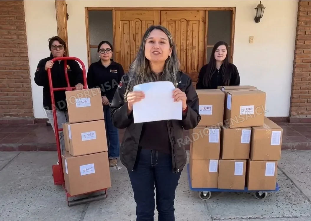 Municipio de Alhué inicia cuarta entrega anual de canastas, kits de aseo y vales de gas