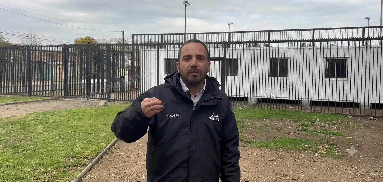 Municipio de Talagante instala módulo ambiental para frenar incivilidades y proteger el Humedal Urbano del Río Mapocho
