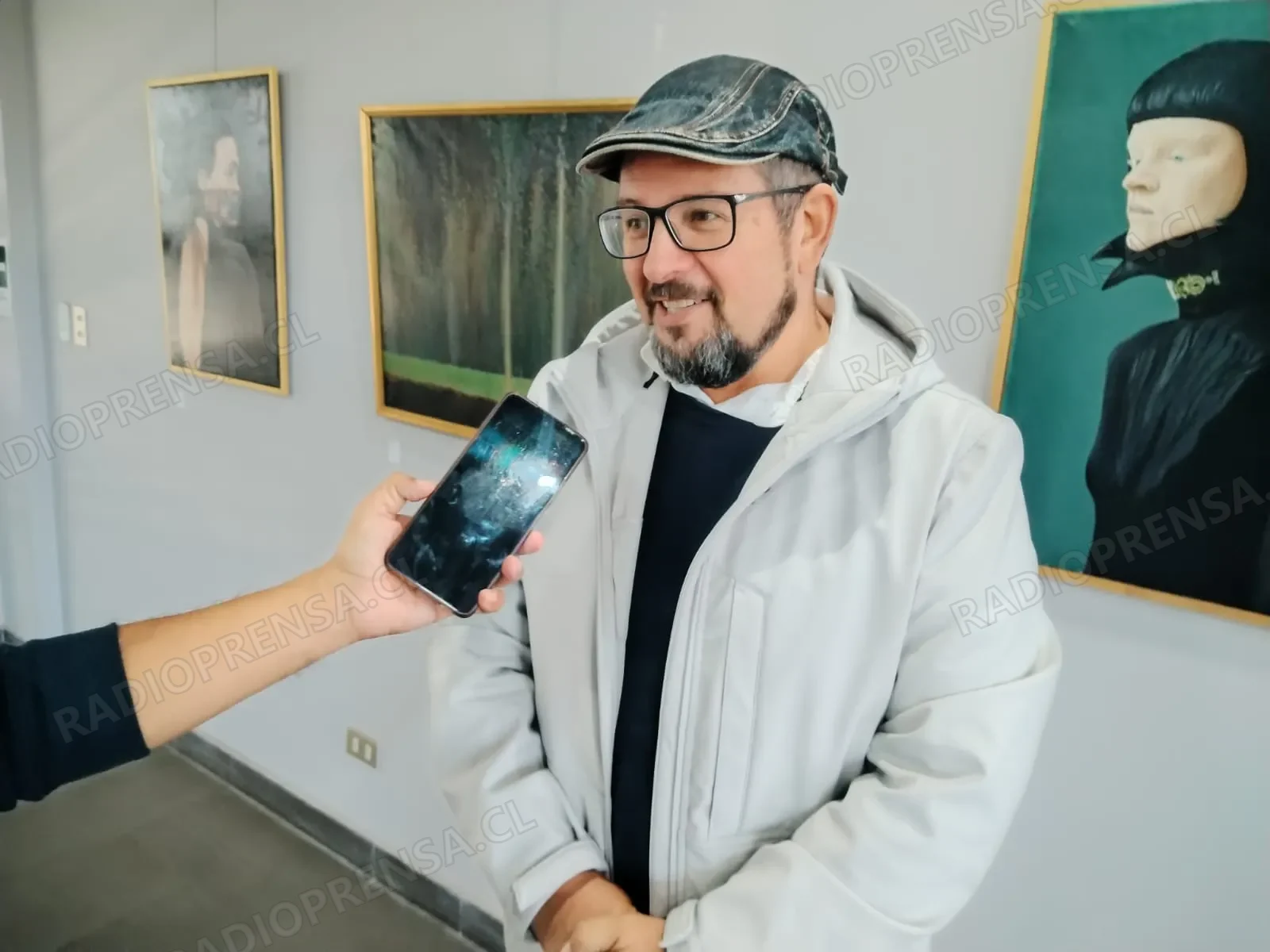 Melipilla cierra cartelera cultural de abril con cine para personas mayores