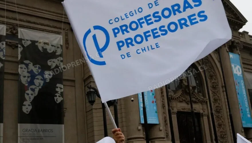 Profesores de Talagante y Melipilla definen posturas frente a movilización nacional de la CONFECH