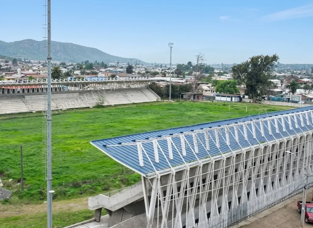 Reinicio de obras en el Estadio Roberto Bravo Santibáñez: Inversión del Gobierno Regional alcanzará los 10 mil millones de pesos