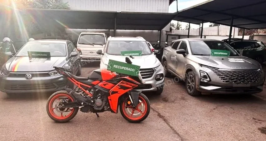 Carabineros detiene a cuatro personas y recupera vehículos robados en Padre Hurtado