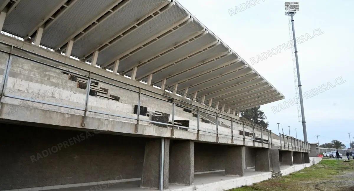 Declaran desierta licitación para retomar obras del Estadio Municipal Roberto Bravo Santibáñez