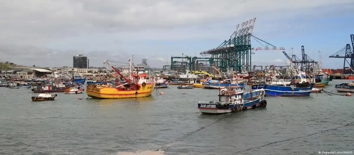 Tripulante fallece tras descompensarse a bordo de buque frente a San Antonio