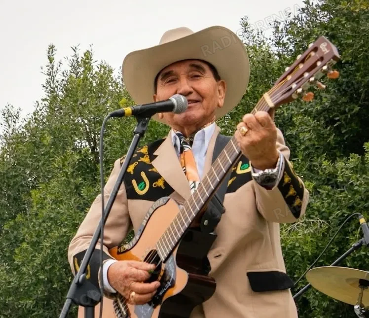 Luto en la música chilena: fallece Ismael Bustos a los 71 años