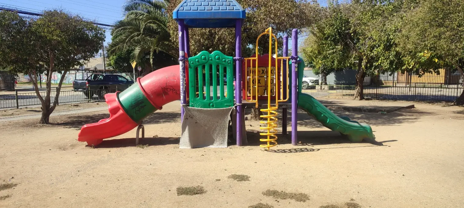 Vecinos piden recuperación de juego infantil