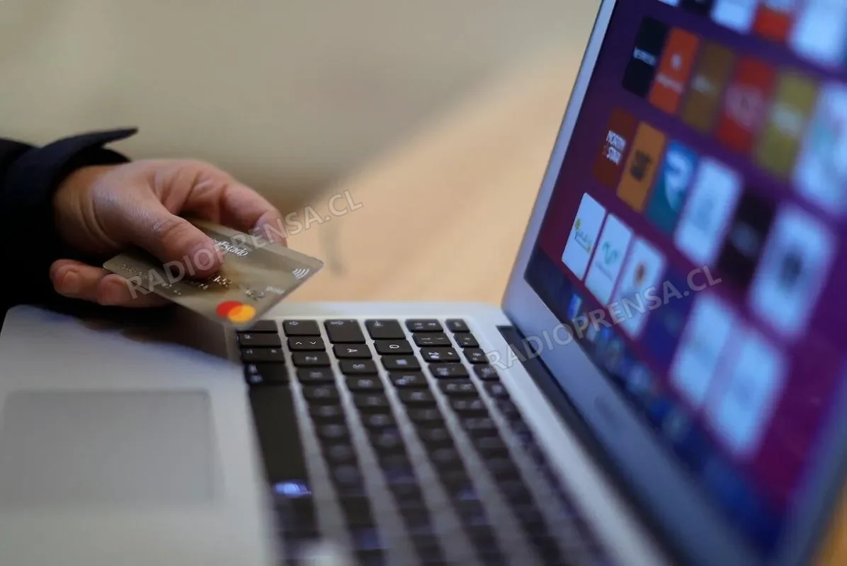 PDI entrega recomendaciones para evitar fraudes y estafas en línea durante el CyberMonday