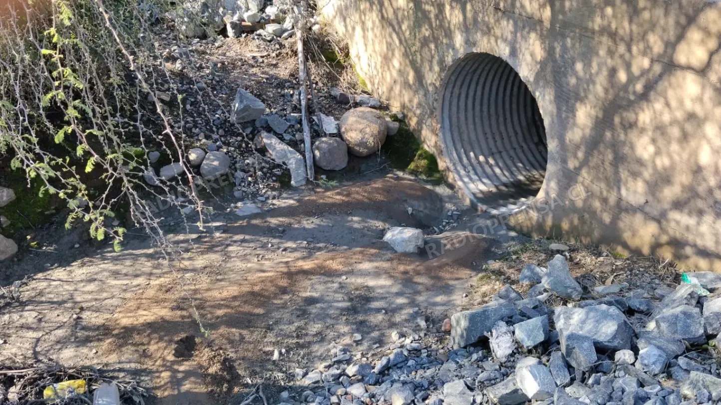 Vecinos denuncian rebalse de tranque de relave de Minera Florida y advierten riesgo para el agua potable de Alhué