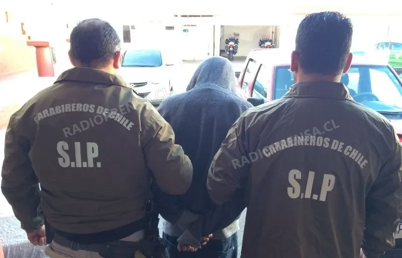 Detenido en Melipilla tras ser sorprendido con marihuana en un taxi colectivo