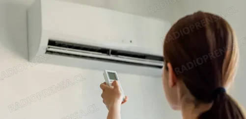 Plan gratuito de recambio de estufas a leña ya beneficia a miles de hogares en la RM