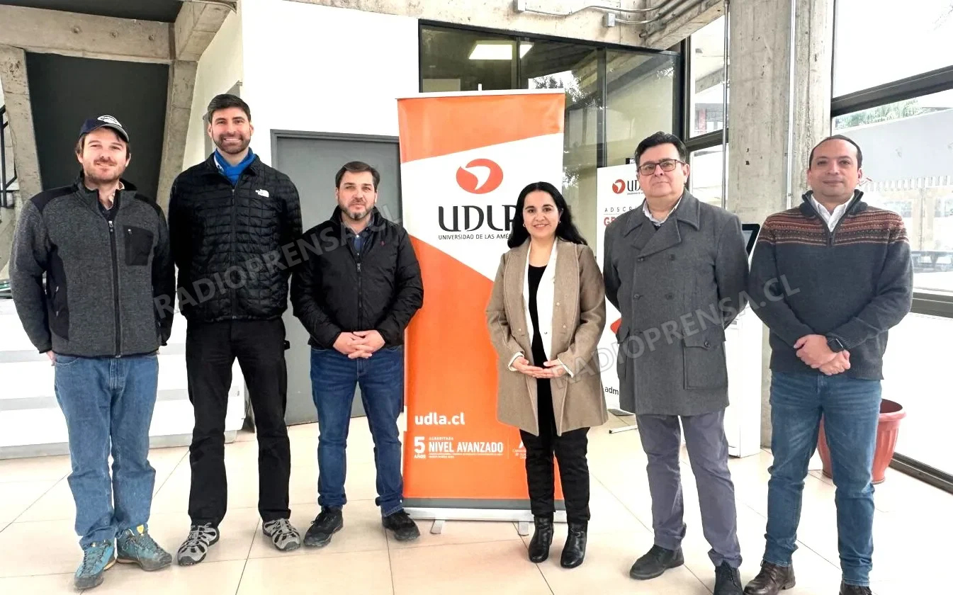 Superfruit dona 40 árboles a Campus Melipilla de la UDLA para impulsar corredores agroecológicos