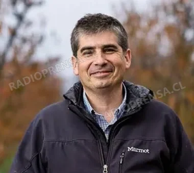 Diputado Diego Vergara aborda el fin del programa “Yo Elijo mi PC” y confía en su reposición presupuestaria