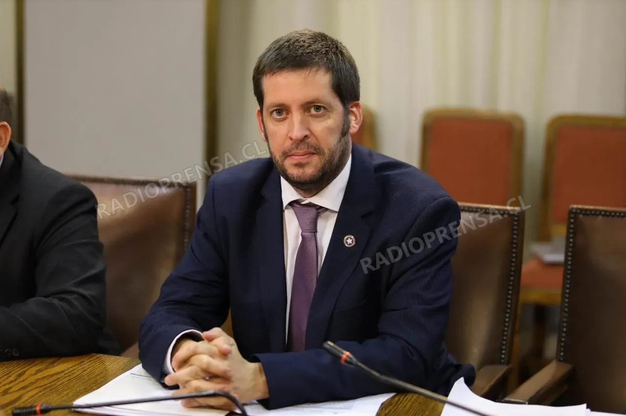 Diputado Juan Irarrázaval cuestiona la falta de restitución de fondos públicos por parte de exautoridades y concejal en ejercicio