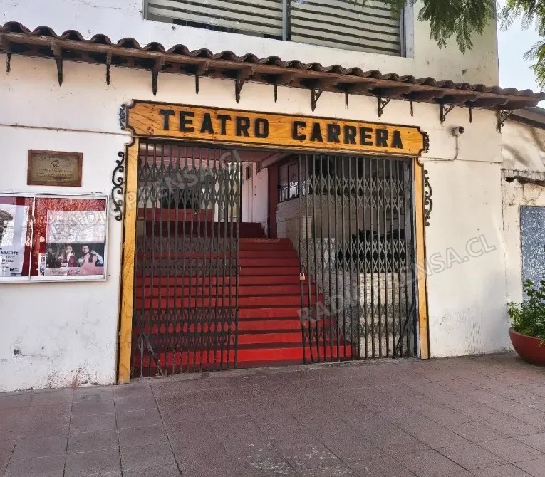 Teatro Carrera de El Monte ofrece actividades sociales y culturales durante estos días