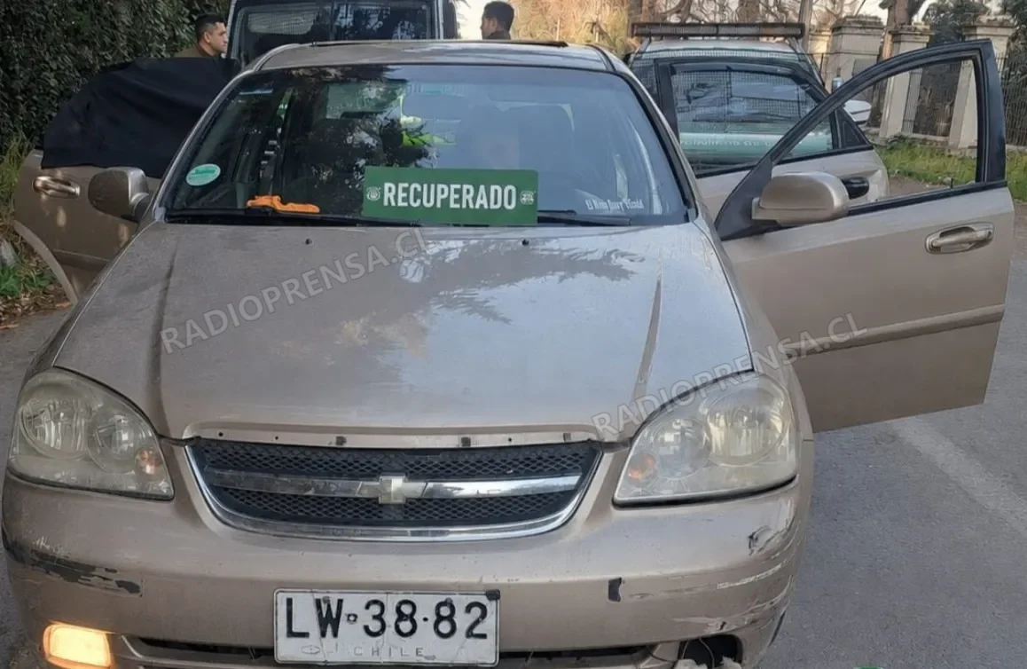 Tres detenidos en El Monte tras recuperación de vehículo robado
