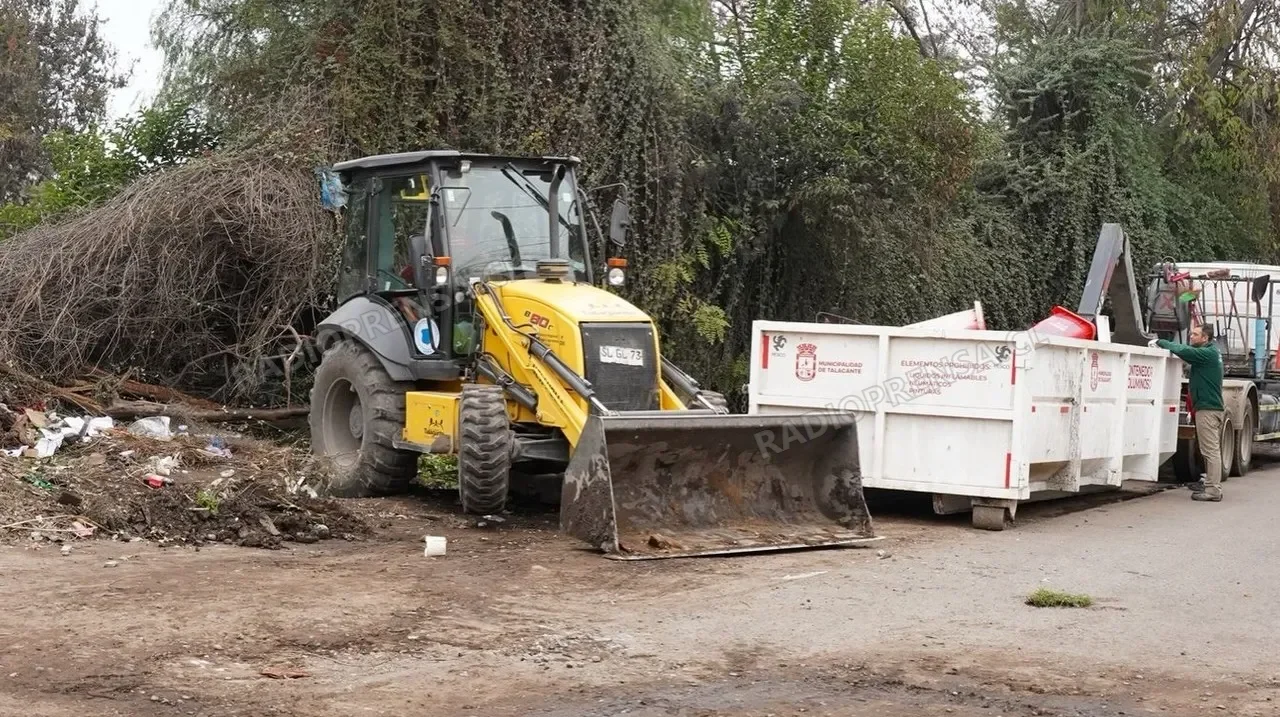 Municipio de Talagante intensifica operativos de limpieza y erradicación de microbasurales en el sector de Uno Poniente