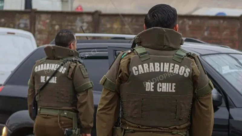 Tres detenidos tras ser sorprendidos con drogas que presuntamente comercializaban en el centro de Melipilla