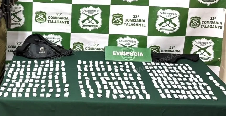 Sujeto fue sorprendido en situación flagrante portando 277 envoltorios de pasta base de cocaína en Talagante