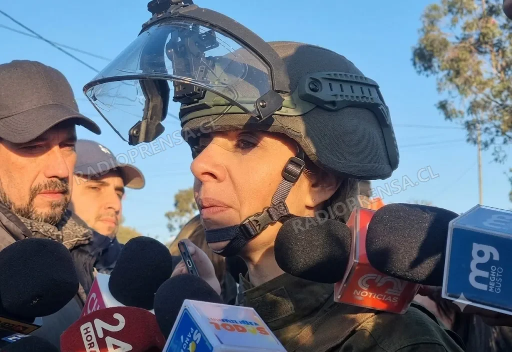 Comenzó desalojo de megatoma de San Antonio con apoyo de Carabineros y maquinaria pesada