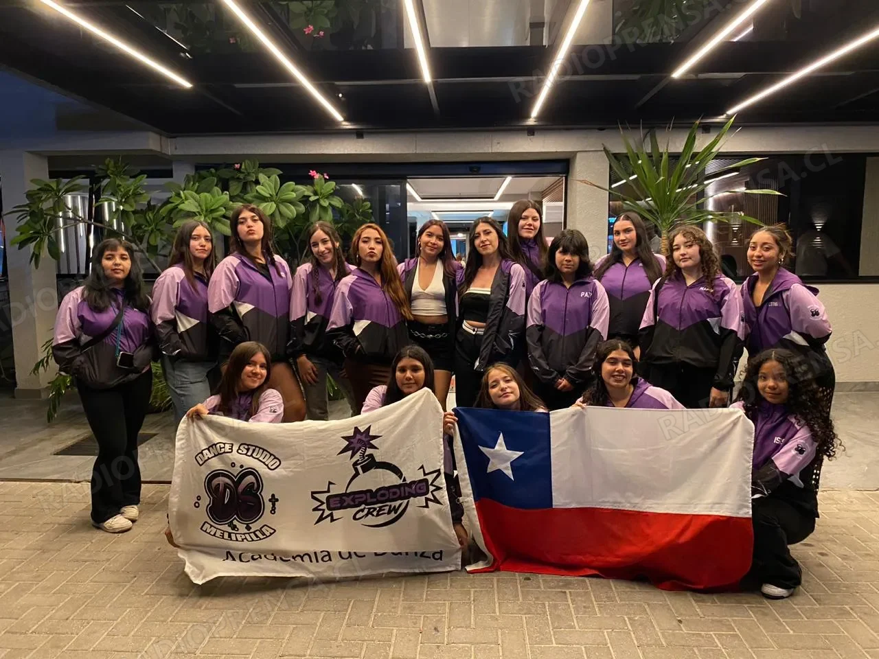 Cinco podios se trajo grupo Exploding Crew de la academia Dance Studio desde Brasil