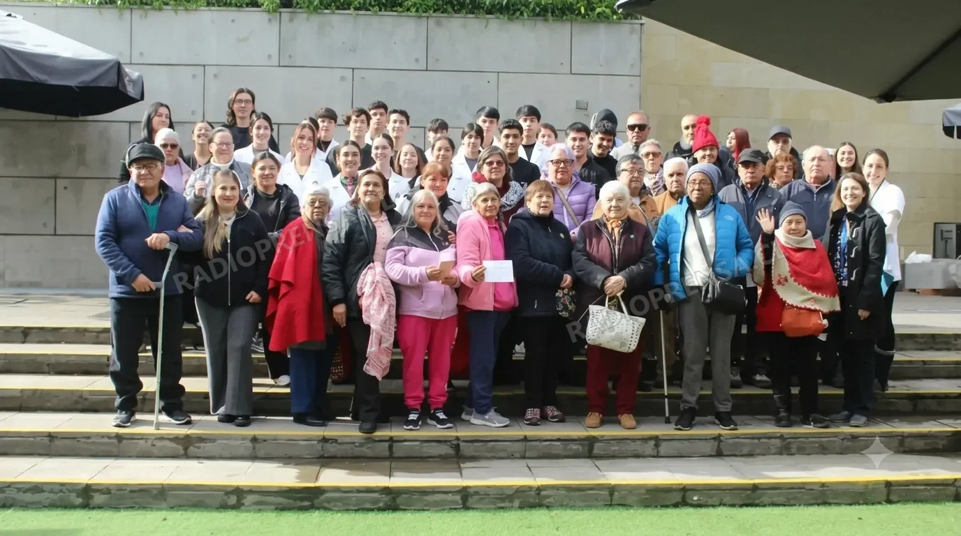 Adultos mayores de Curacaví participan de Feria de la Salud de la Universidad Finis Terrae
