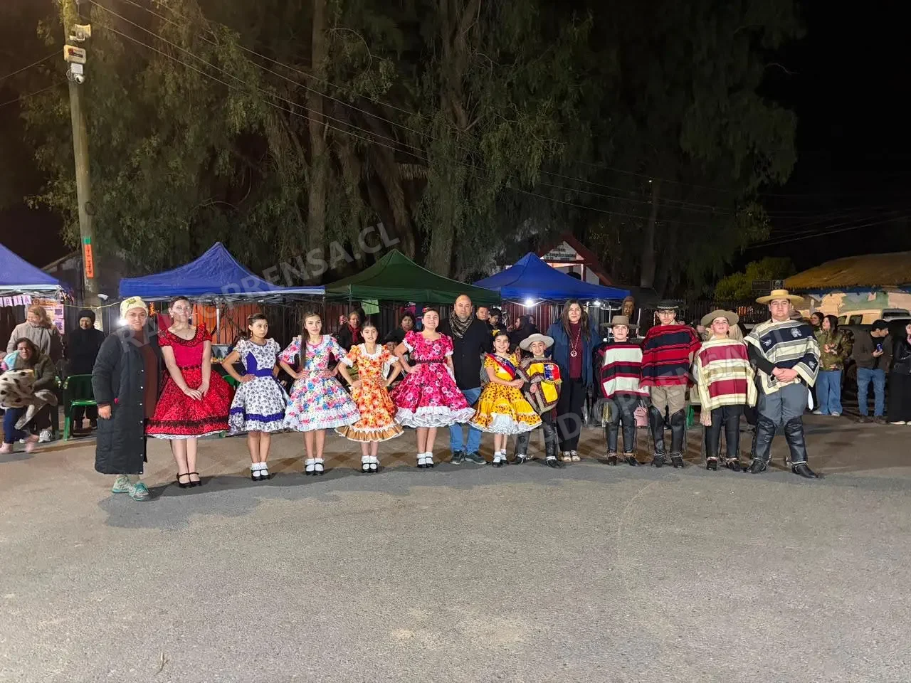 “La Cueca a la Calle” llegó a Ibacache Alto con participación de vecinos y emprendedores