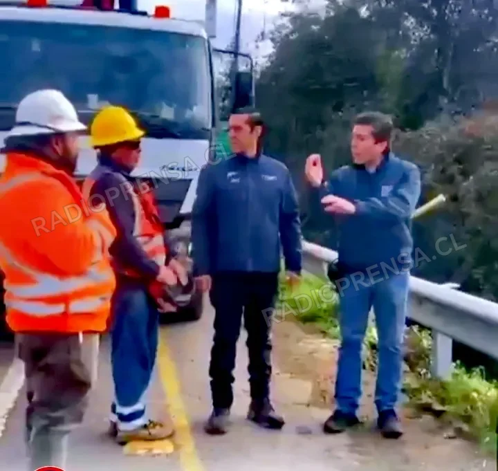 Autoridades supervisan en Pomaire trabajos para restablecer el suministro eléctrico