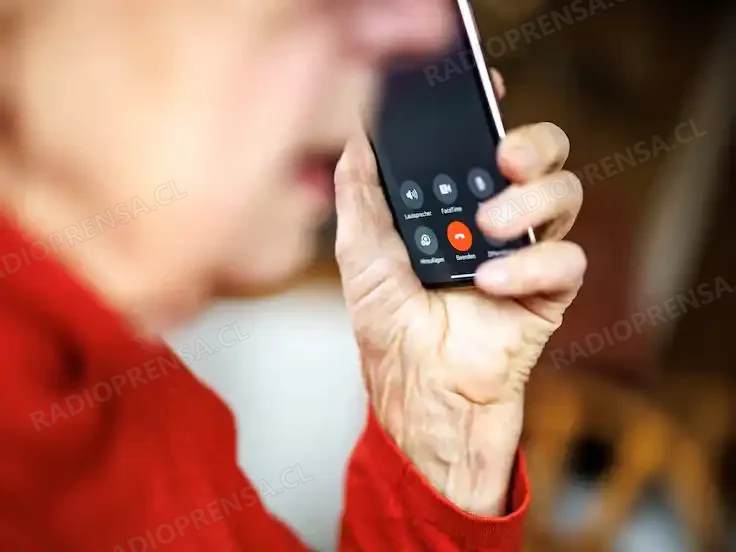 Auditora denuncia que Banco rechazó devolución de dinero tras robo de documentos y celular
