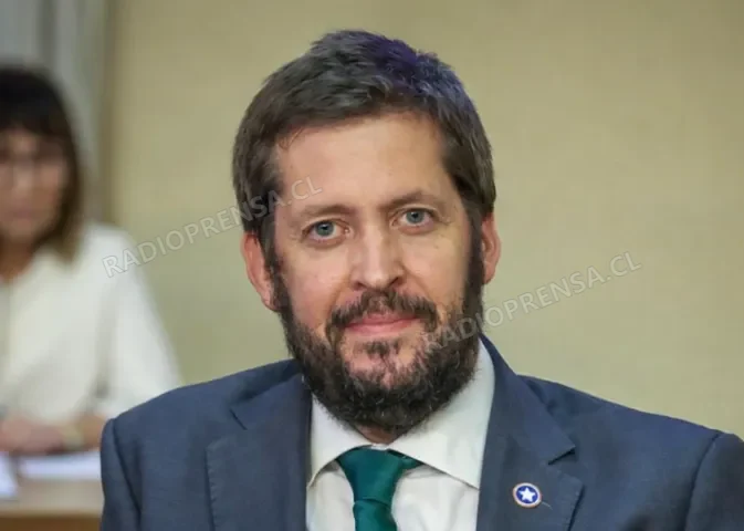 Diputado Juan Irarrázaval critica gestión de recursos en transporte para el Distrito 14 y cuestiona prioridades del Gobierno Regional