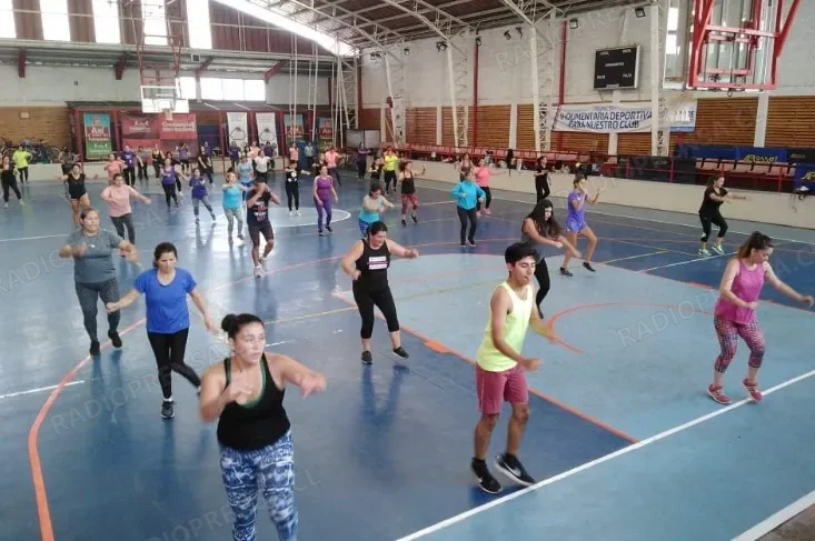Fiesta del Sol celebrará el Día de la Madre y los 13 años del taller de Zumba Fitness en Talagante