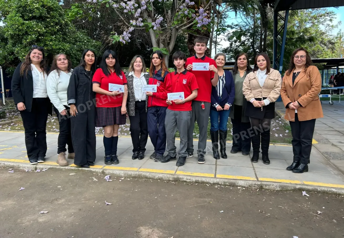 Liceo Hermanos Sotomayor Baeza despide a estudiantes que competirán en torneo internacional de robótica en Canadá