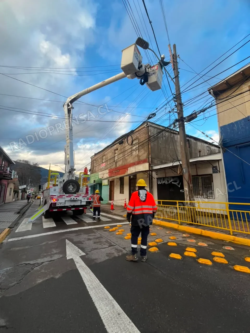 CGE activa plan preventivo para enfrentar sistema frontal en las provincias de Melipilla y Talagante